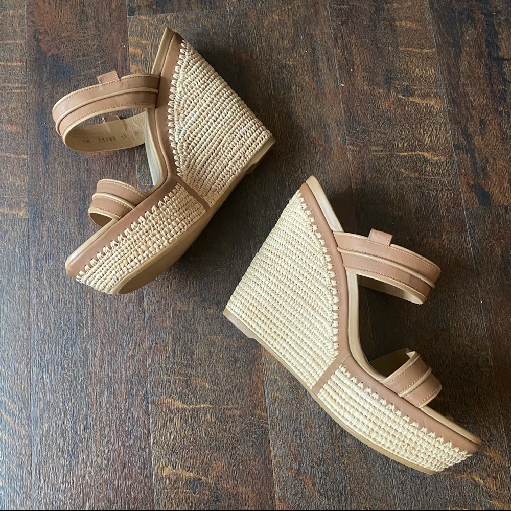 NWOT Stuart Weitzman woven wedges